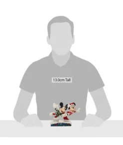 Minnie et Mickey font du patin à glace