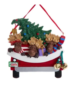 Ornement avec cloches, camionnette rouge avec 3 orignaux et sapin de Noël
