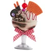 Ornement, coupe à dessert à la crème glacée, avec ruban à carreaux rouge