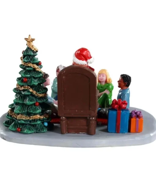 Par Lemax, le Père Noël raconte des histoires.